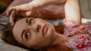 Mutter  | © Kellen Riggin auf Unsplash